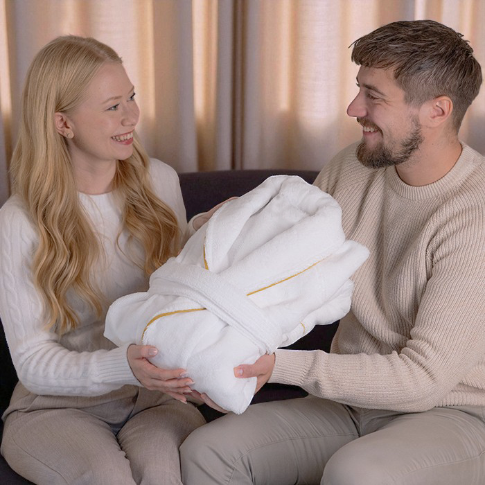 High-End Bademantel mit Namen, weiß – Bild 2