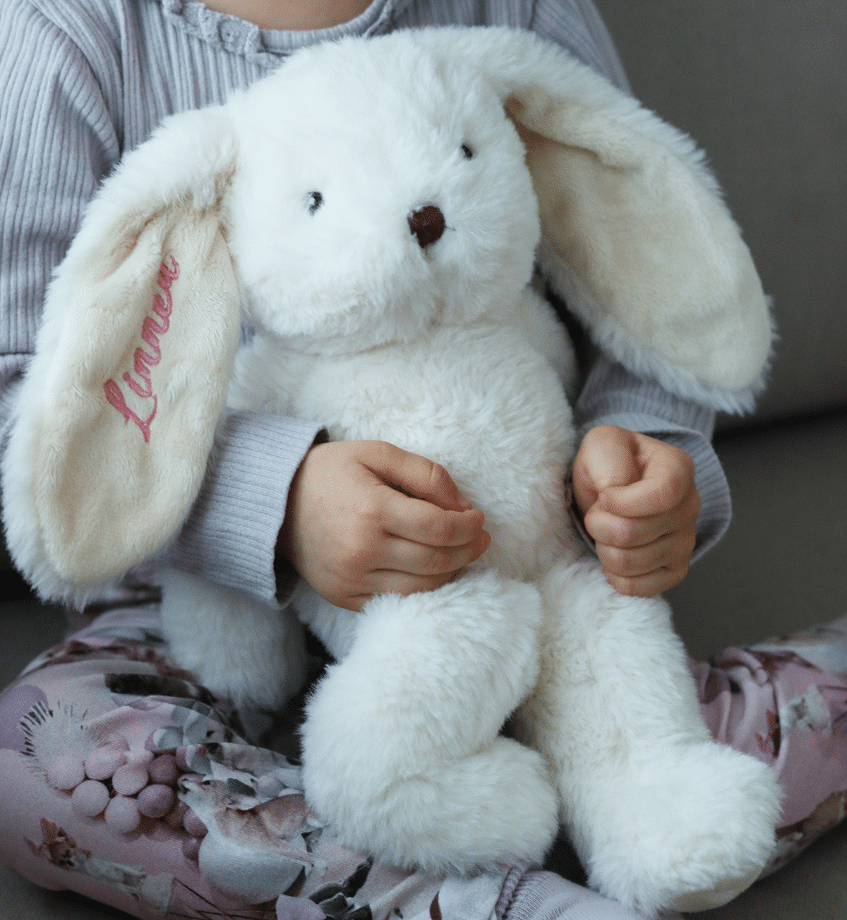 Plüschhase mit Namen, Geschenk für Kinder – Bild 2