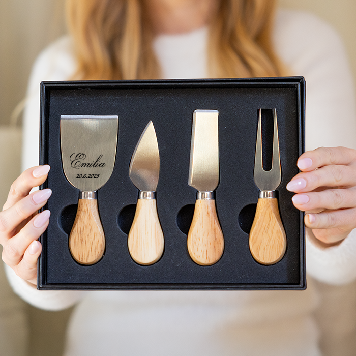 Käsemesser mit Gravur