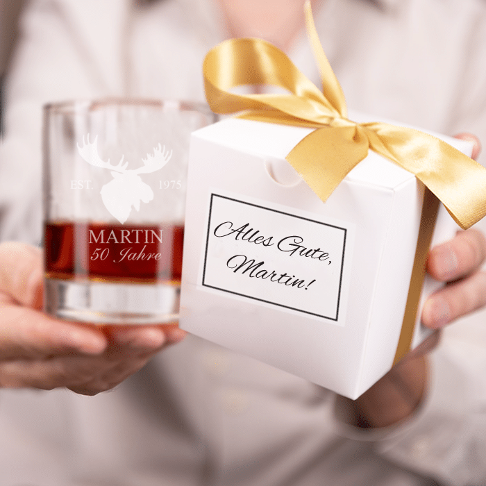 Whiskyglas mit Gravur, Hirsch – Bild 3