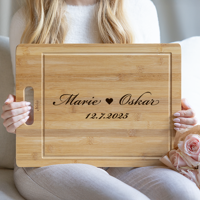 Schneidebrett mit Gravur, Schreibschrift