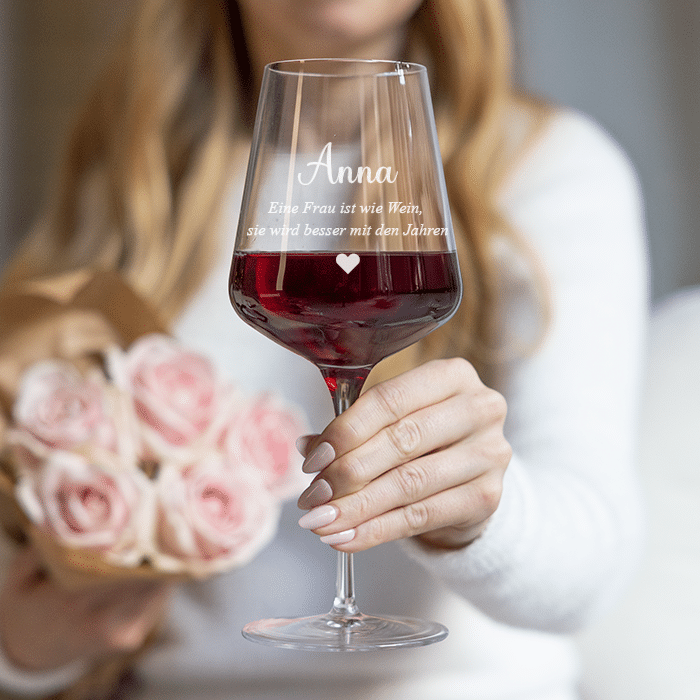 Weinglas mit Gravur