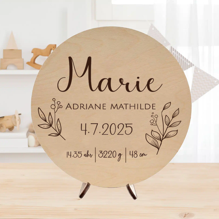 Eine Geburtstafel ist ein wunderschönes Geschenk für ein Baby.