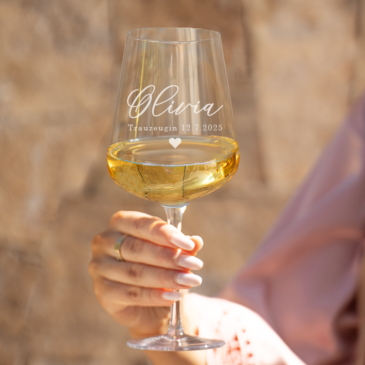 Weißweinglas mit Gravur, Geschenk für die Trauzeugin