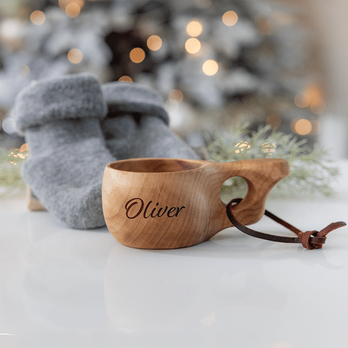 Kinder-Kuksa aus Maserknolle und Merinosocken – Geschenkset