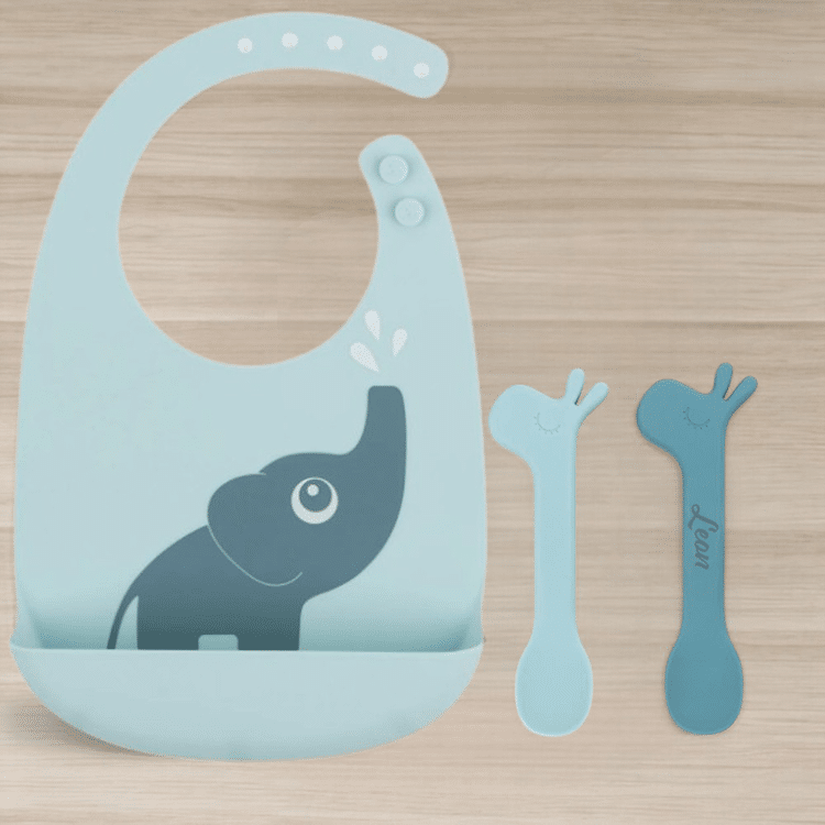 Done by Deer personalisiertes Löffelset und Lätzchen, Geschenk für Babys