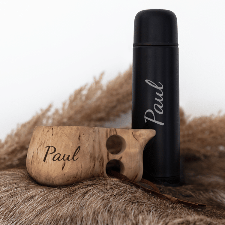Kuksa aus Maserbirke und schwarze Thermosflasche – Geschenkset